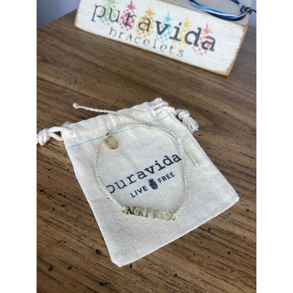 Pura Vida Bracelet - Picture 1 of 1